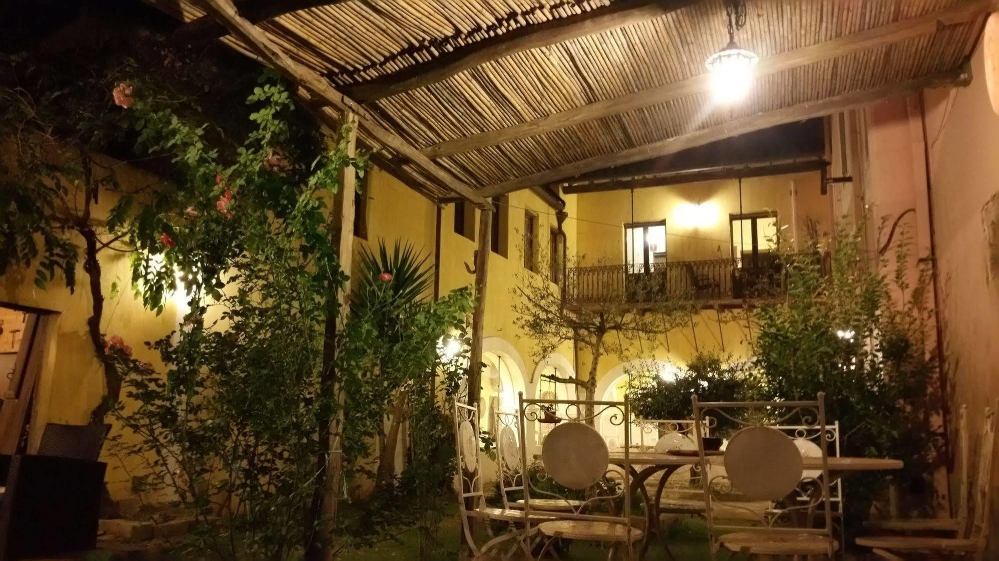 Casa Camboni-Dimora Storica Bed & Breakfast San Vito  Luaran gambar