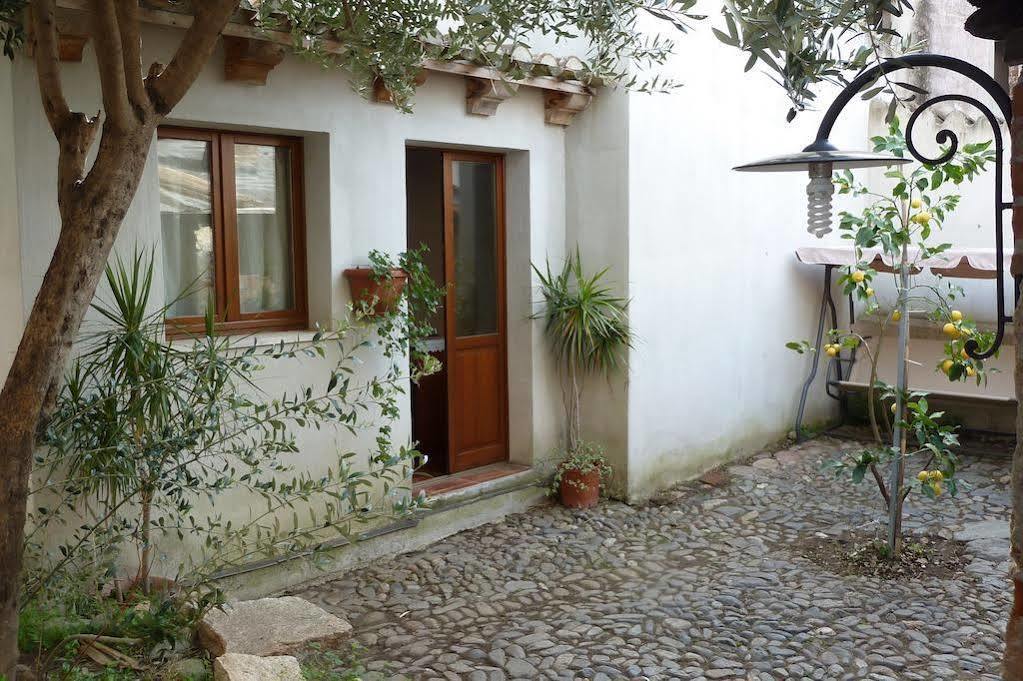 Casa Camboni-Dimora Storica Bed & Breakfast San Vito  Luaran gambar